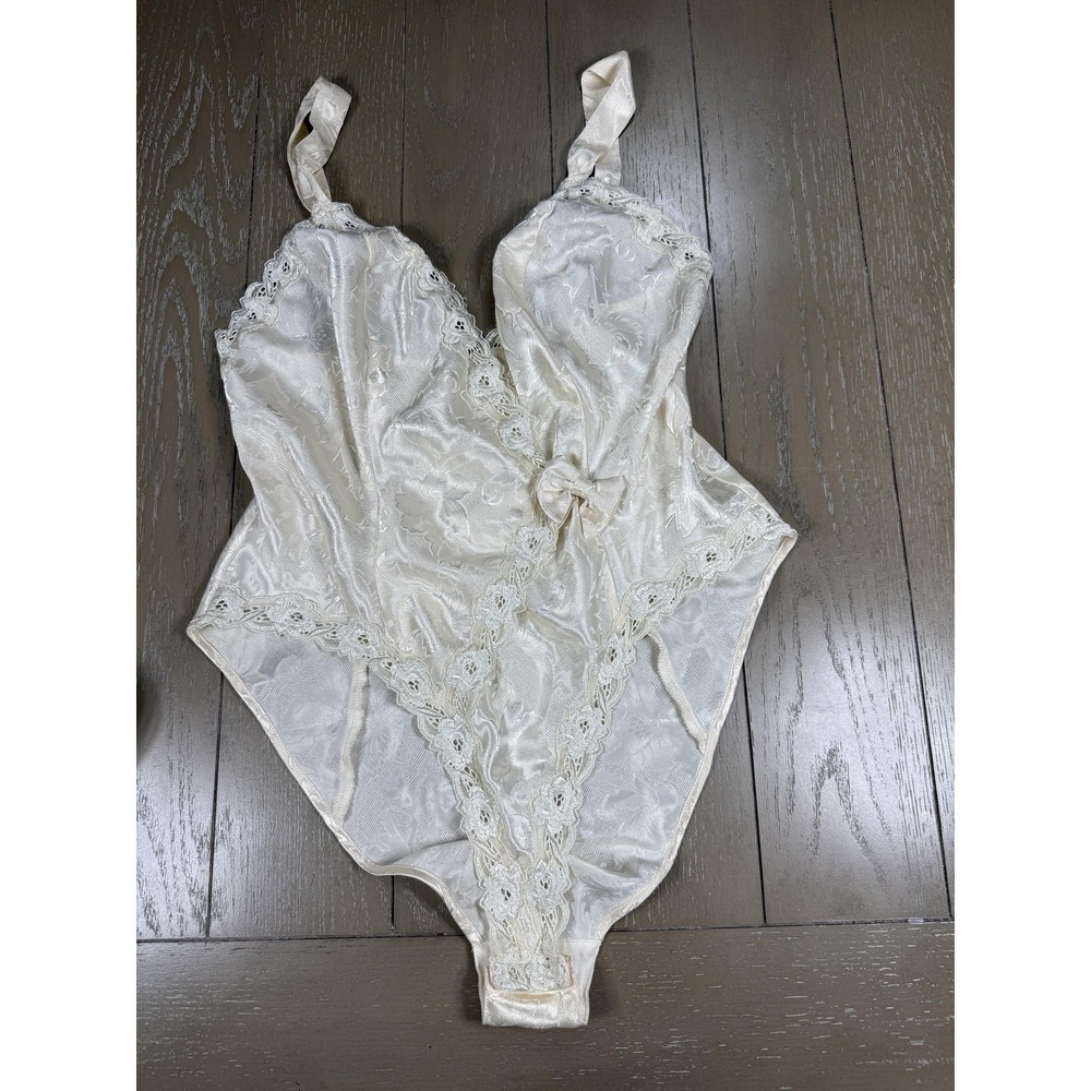 Vintage Victoria's Secret Gold Label Lingerie‎ Bodysuit Small Bow Floral Lace